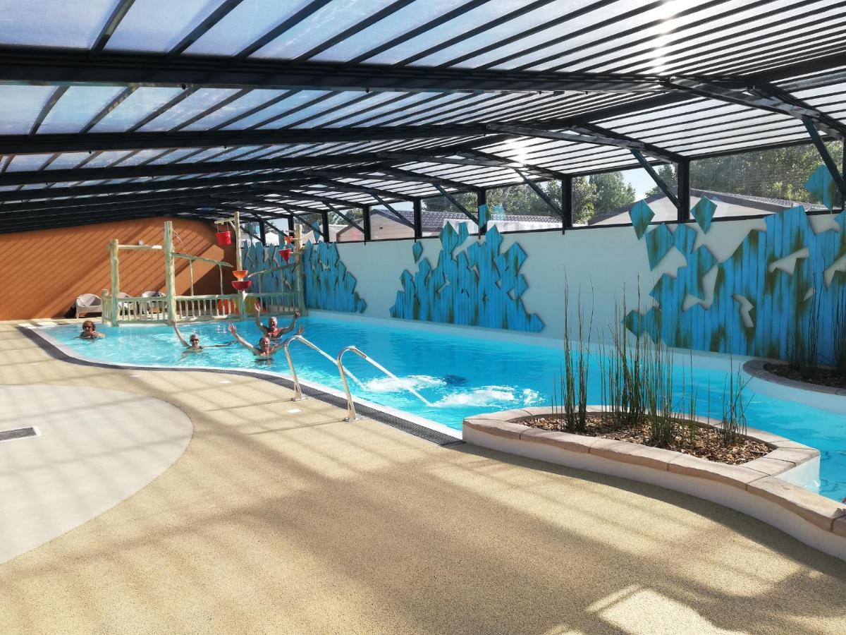 Hotel Camping Les Alizés Saint-Hilaire-de-Riez Esterno foto