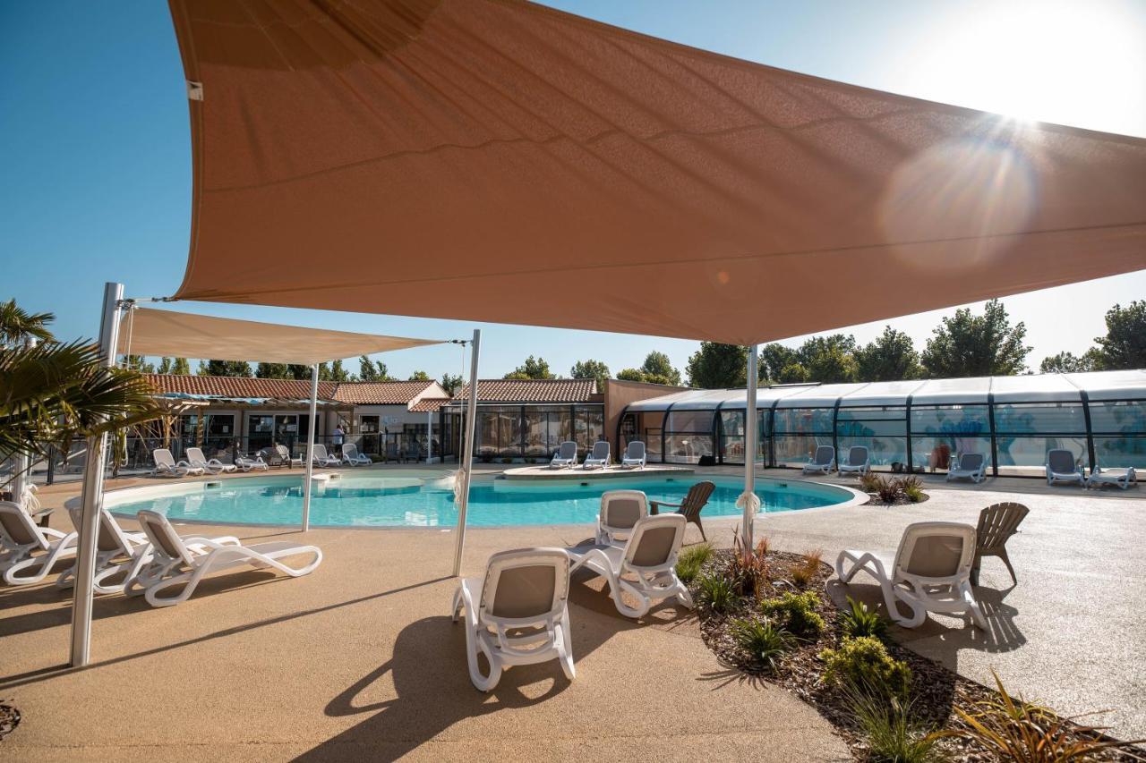 Hotel Camping Les Alizés Saint-Hilaire-de-Riez Esterno foto