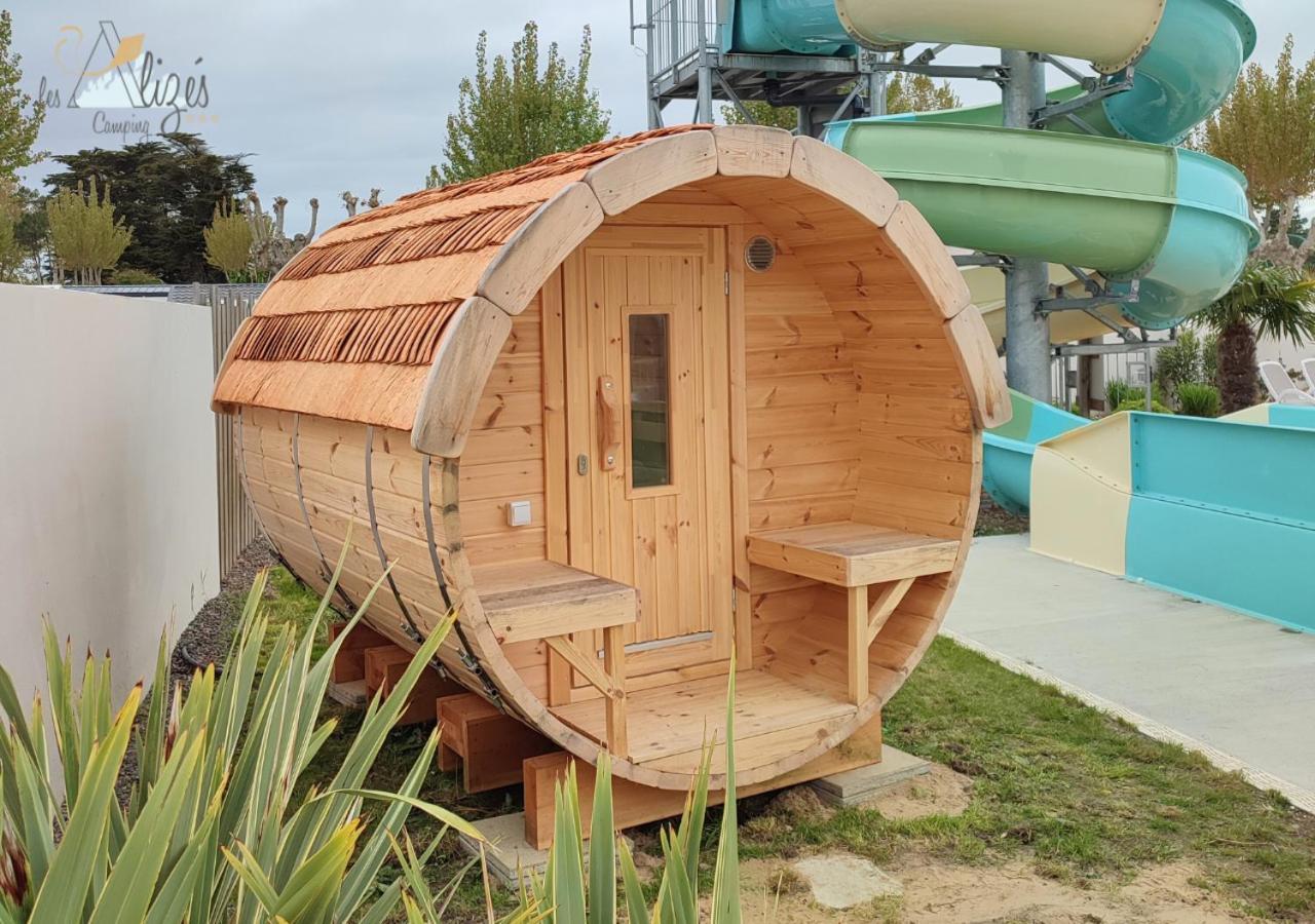 Hotel Camping Les Alizés Saint-Hilaire-de-Riez Esterno foto