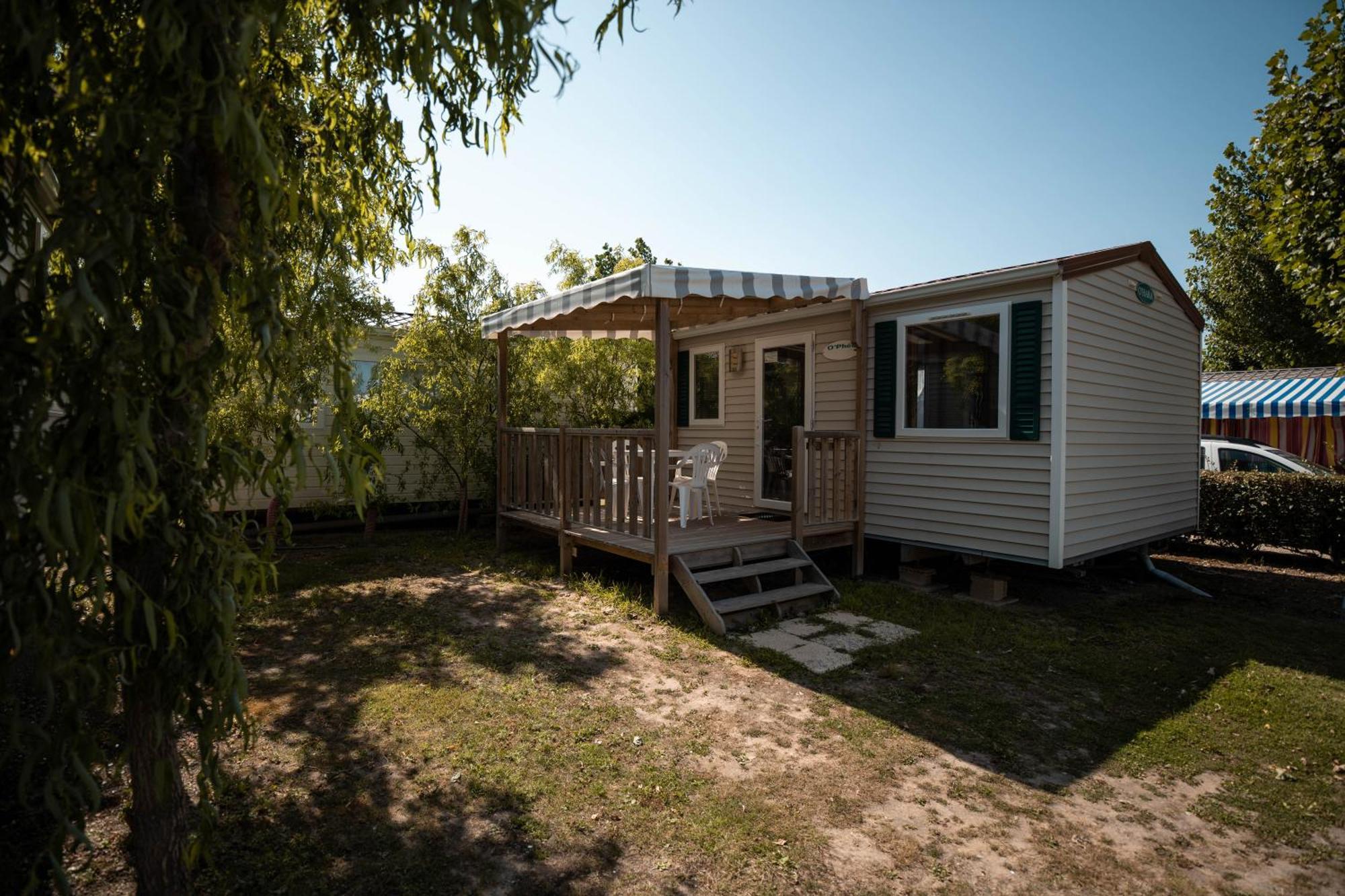 Hotel Camping Les Alizés Saint-Hilaire-de-Riez Esterno foto